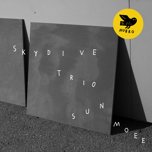 Skydive Trio - Sun Moee